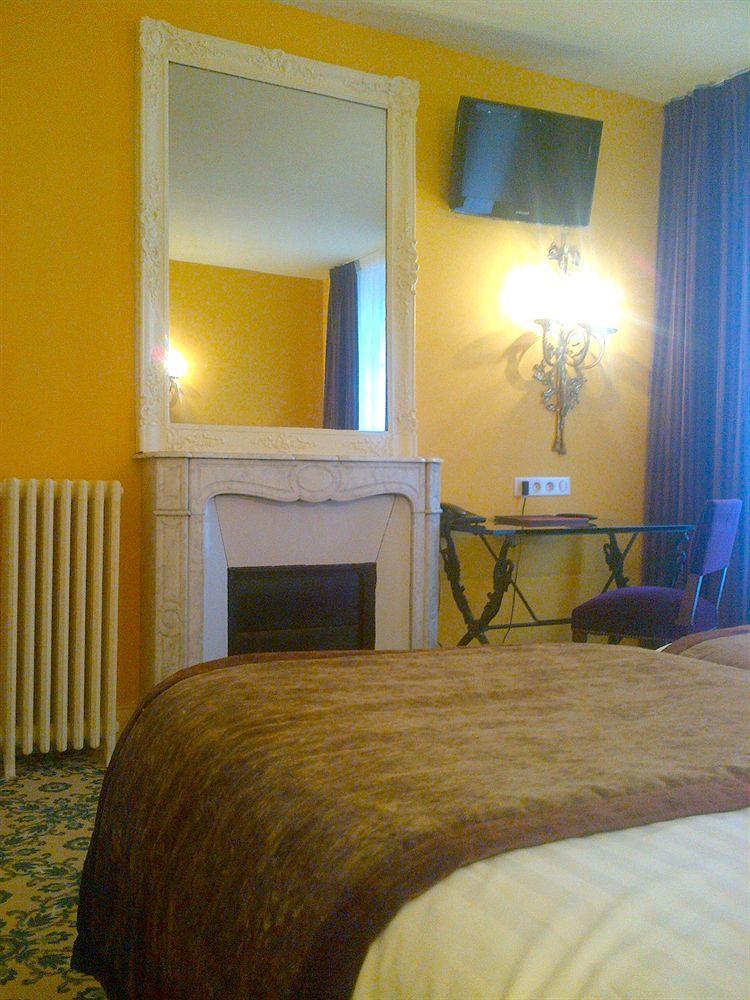 Des Deux Continents Hotel Parijs